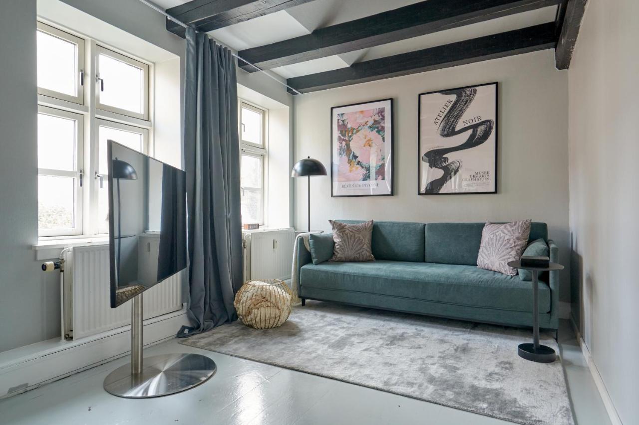 Lejlighed Unique 2 Bedroom Duplex W Exposed Beams In Cph